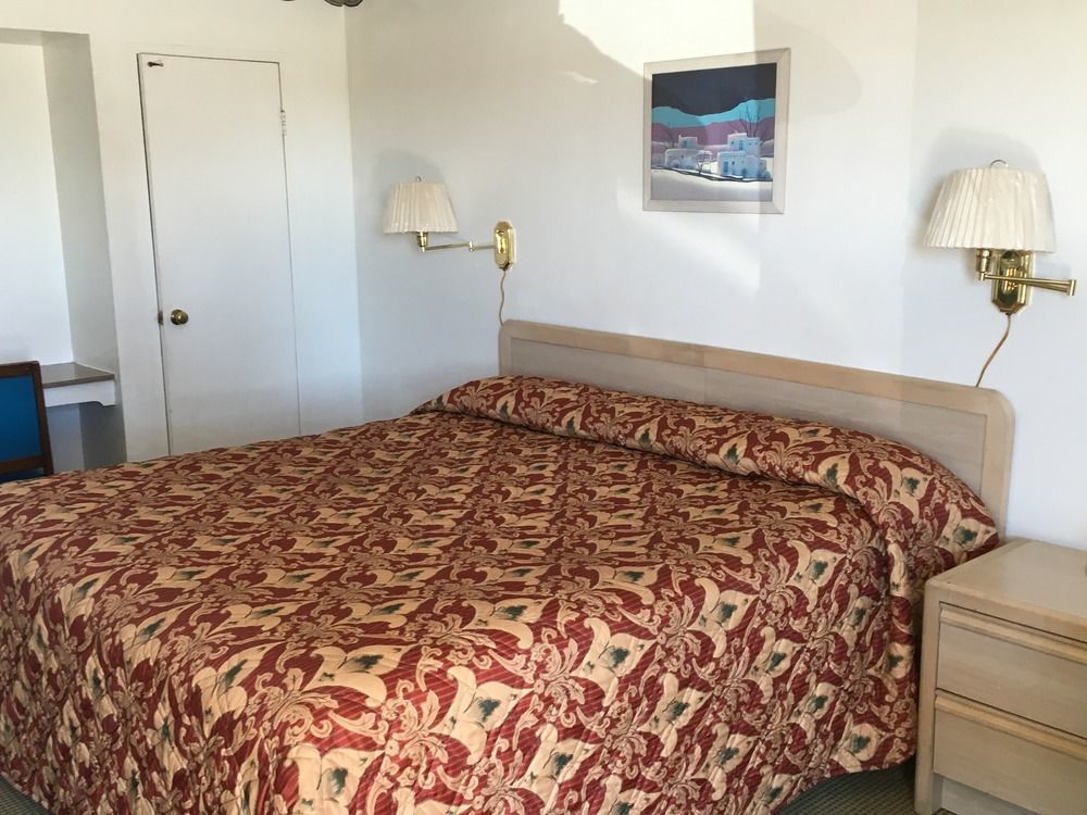 קינגמן Ramblin Rose Motel מראה חיצוני תמונה