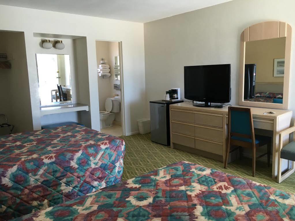 קינגמן Ramblin Rose Motel מראה חיצוני תמונה