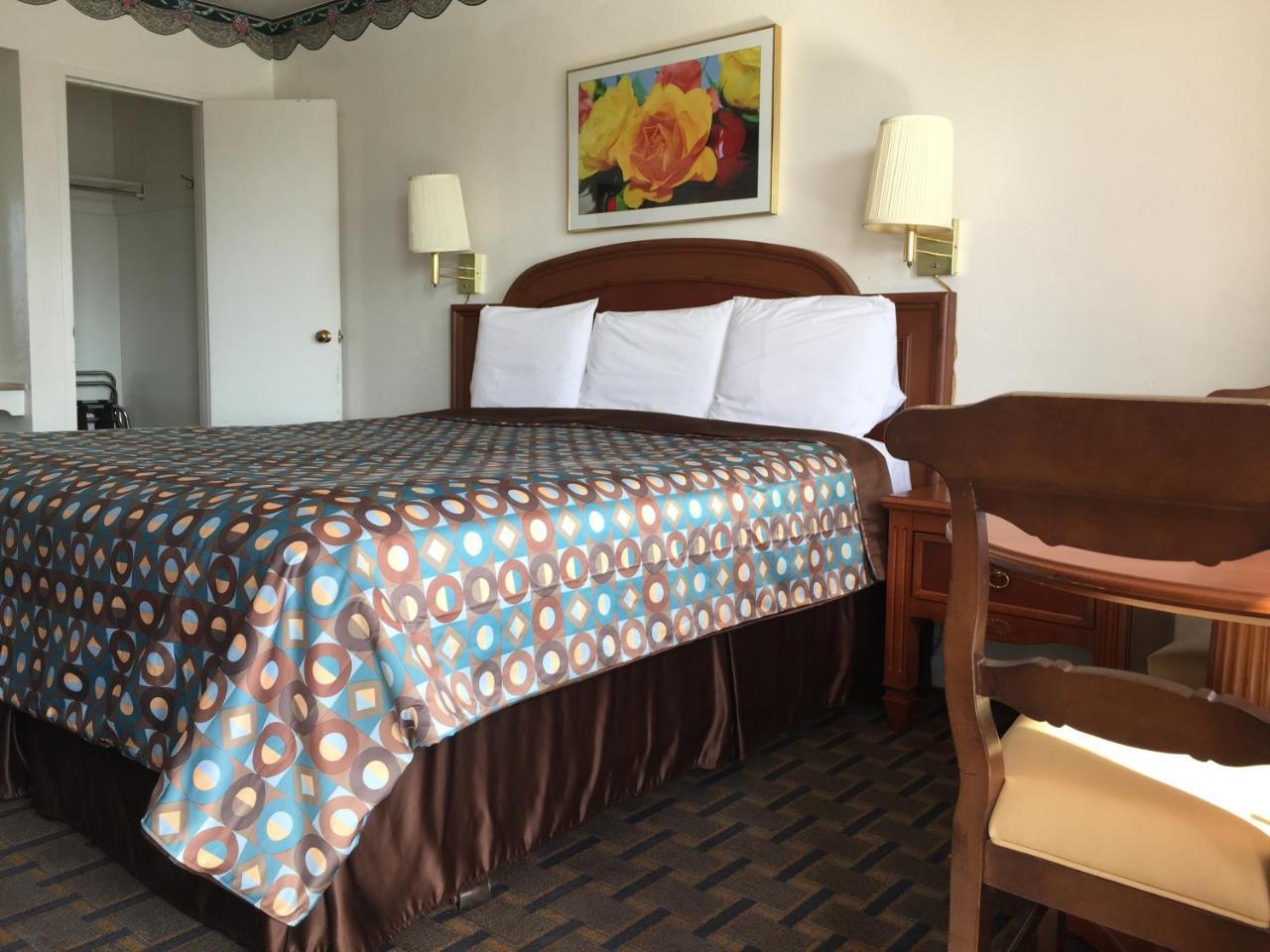 קינגמן Ramblin Rose Motel מראה חיצוני תמונה