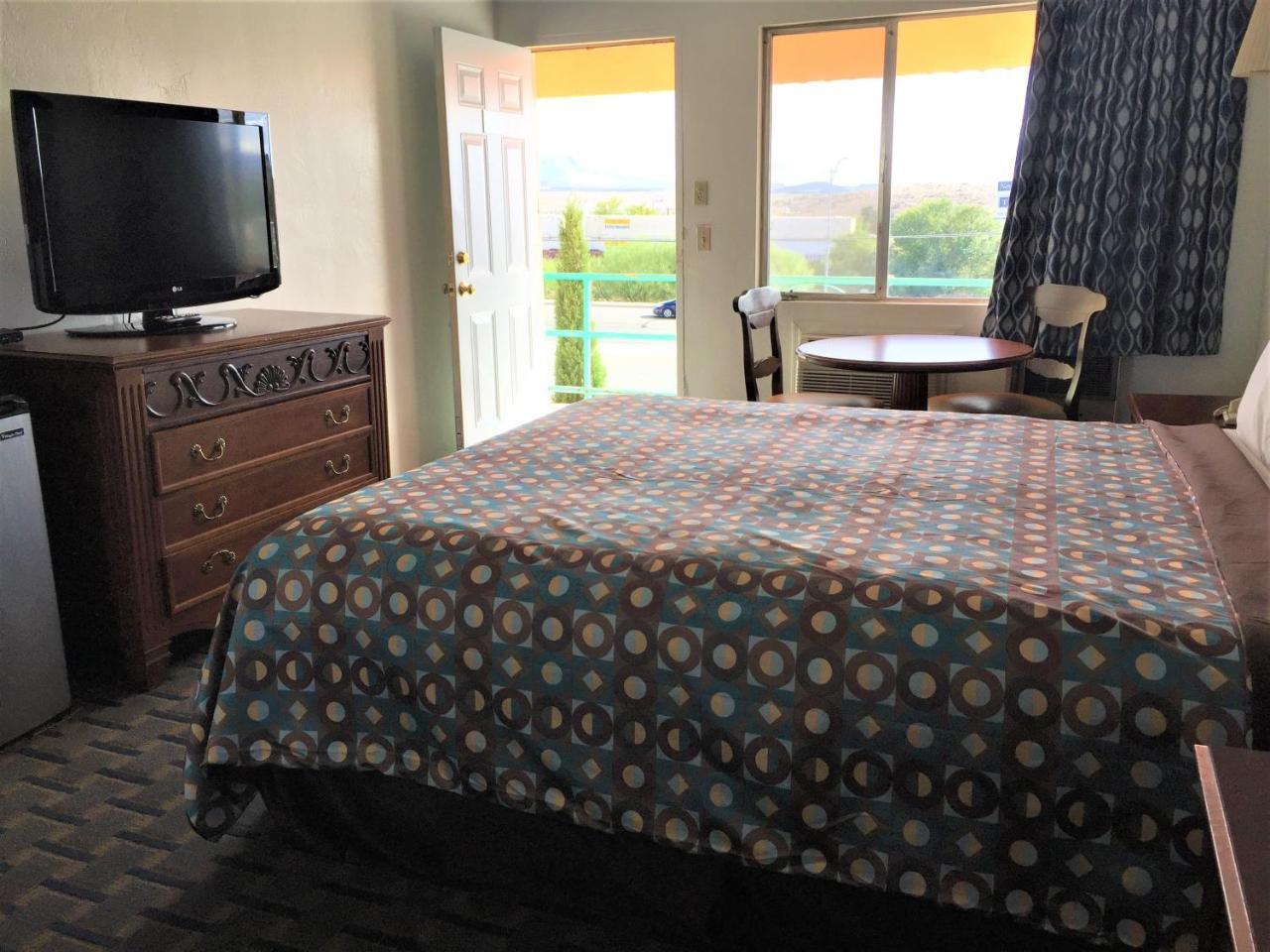 קינגמן Ramblin Rose Motel מראה חיצוני תמונה