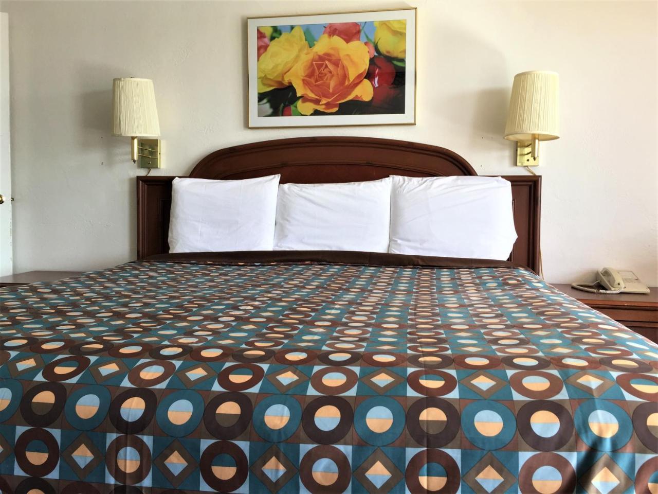 קינגמן Ramblin Rose Motel מראה חיצוני תמונה